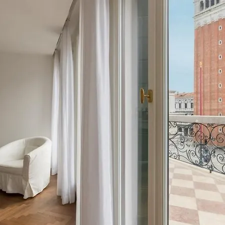 4br Great In Top Location - What'app - 0034-635-518-216 - For Reservations! Venise