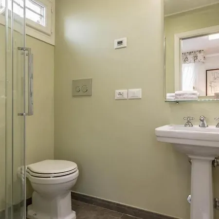 Appartement 4br Great In Top Location - What'app - 0034-635-518-216 - For Reservations!