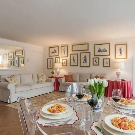 4br Great In Top Location - What'app - 0034-635-518-216 - For Reservations! Appartement