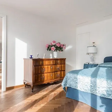 4br Great In Top Location - What'app - 0034-635-518-216 - For Reservations! *